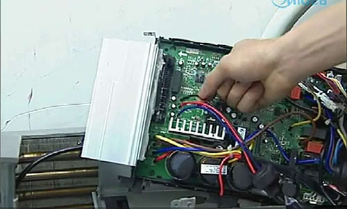 四子王旗美的空调电话是多少