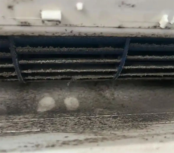 四子王旗空调吹的风有股烧焦味是怎么回事